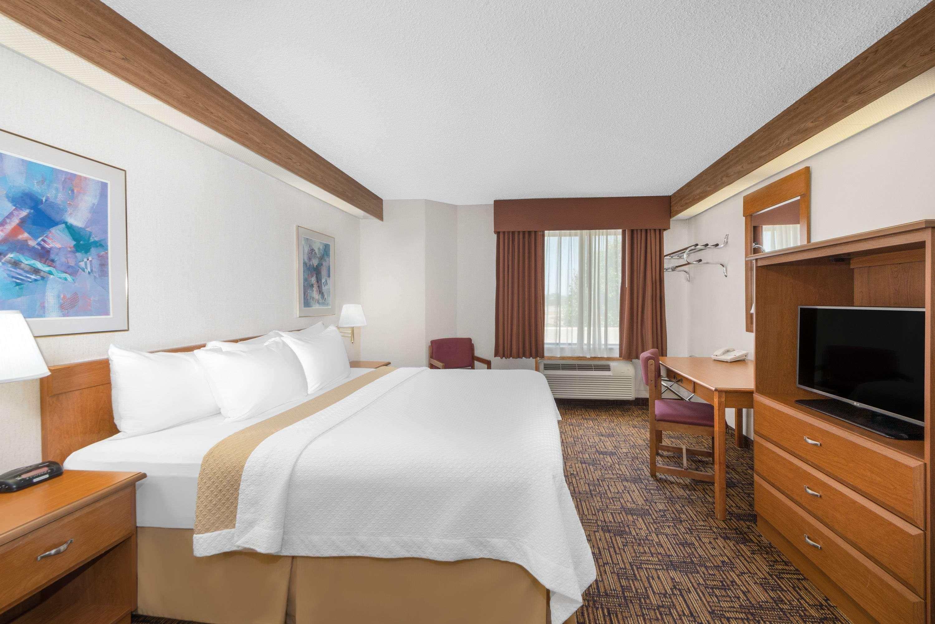 Days Inn By Wyndham Liberal Ks Exterior photo